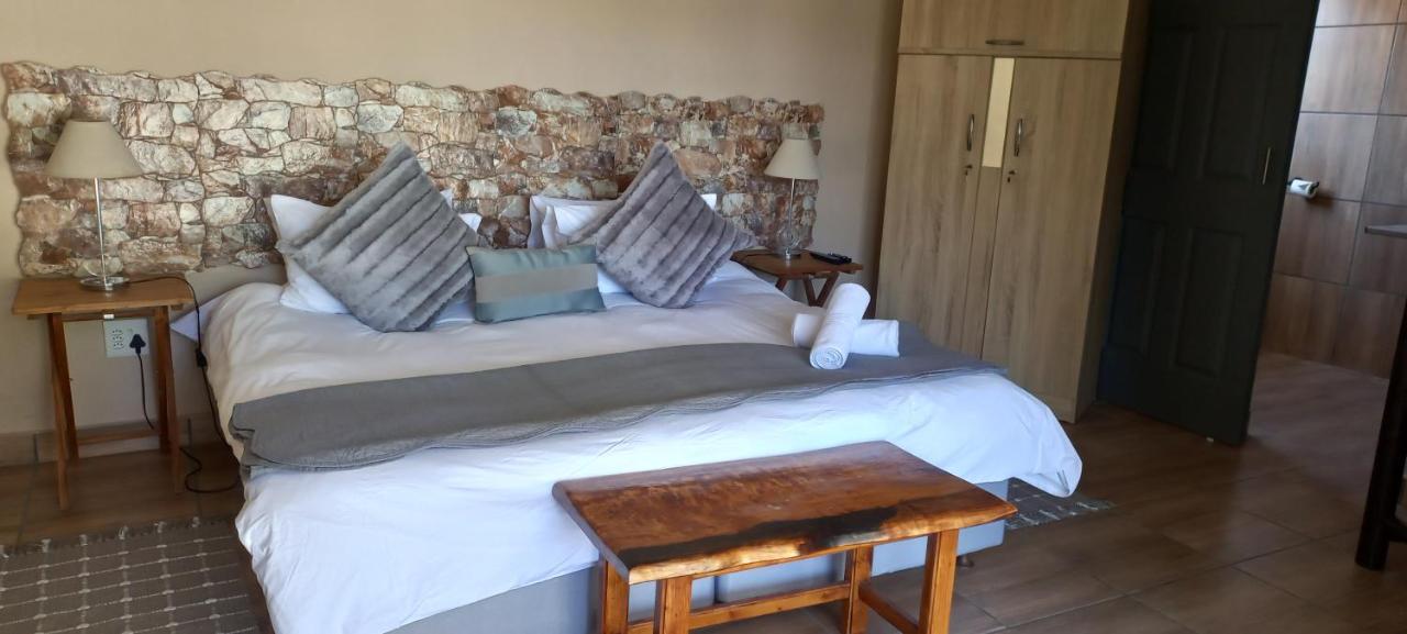Potties Guesthouse De Aar Exterior foto