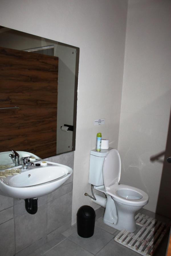Potties Guesthouse De Aar Exterior foto